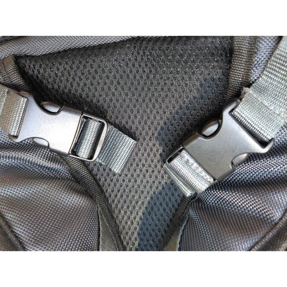 Columbia Summit Rush Backpack Diaper Bag Grey w/Changing Pad & Car Window Shades - Picture 4 of 16